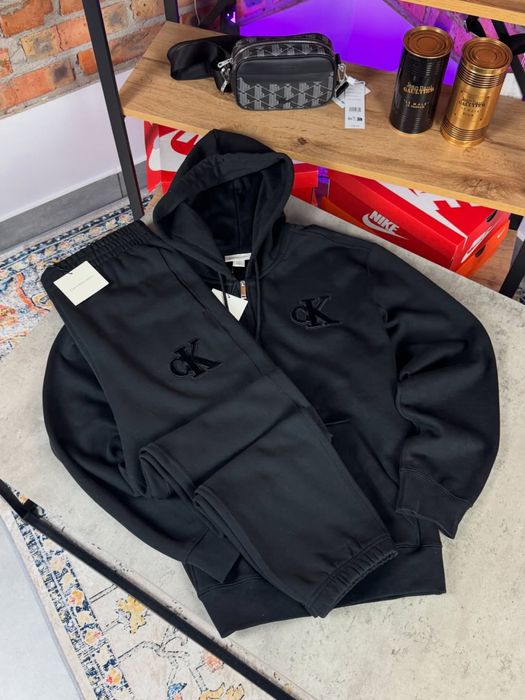ОРИГІНАЛ | Костюм Calvin Klein Black з кофтою на замку, келвин кляйн