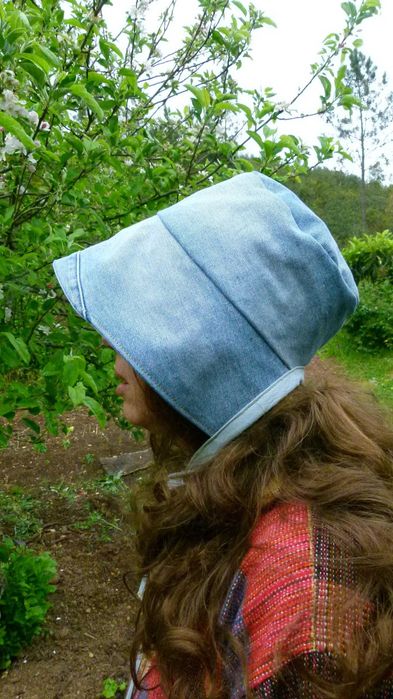 chapéu de sol artesanal em ganga (Handmade denim sun bonnet)