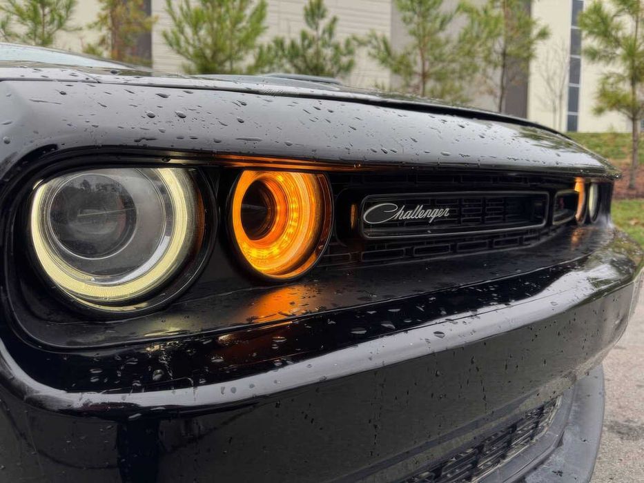 Dodge Challenger      2017