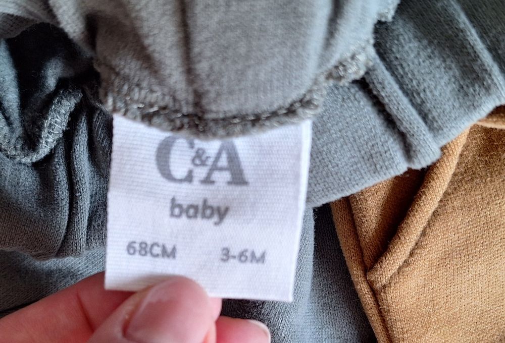 NOWE Spodenki niemowlęce C&A