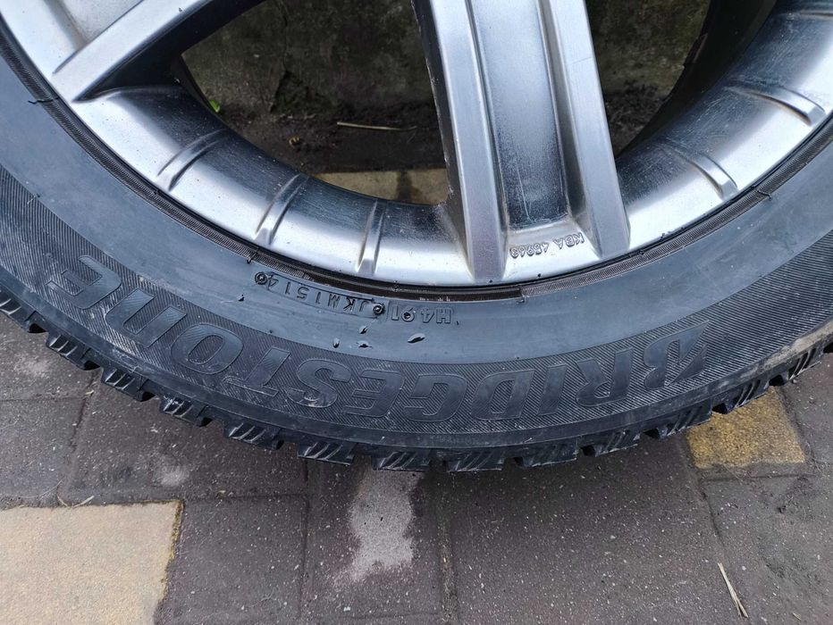 Резина 255/55 R18 зимова Bridgestone Blizzak spike-01 шипована.