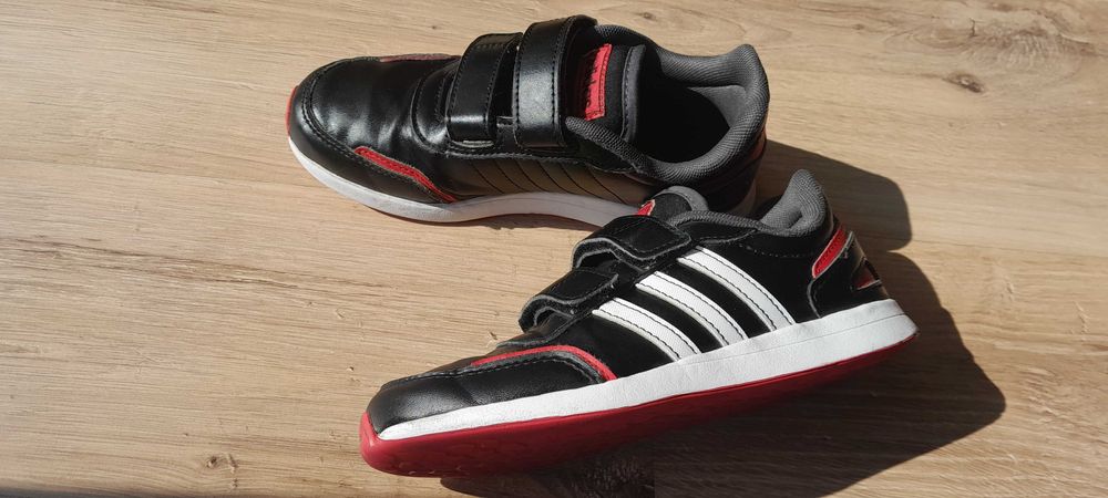 Buty sportowe adidas  rozm 32