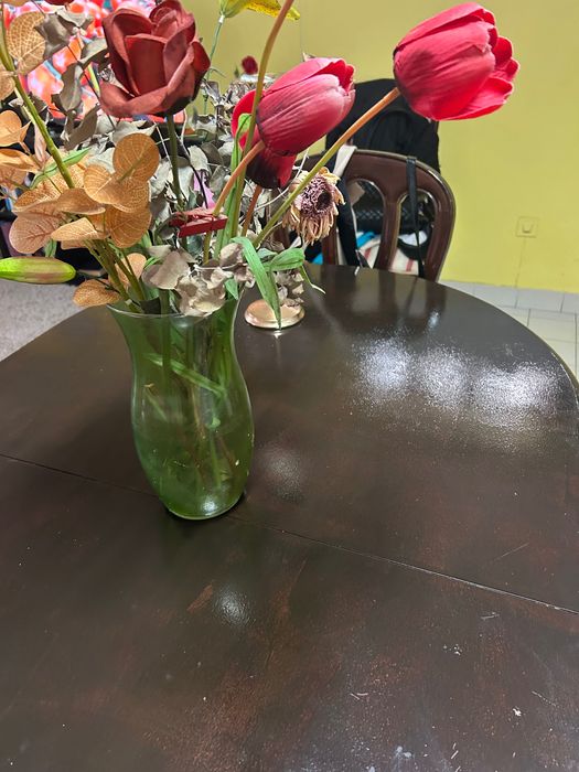 Mesa com 4 cadeiras
