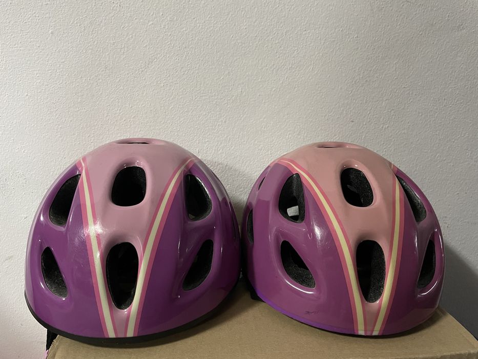 Capacete rosa de crisnça para bicicleta ou patins