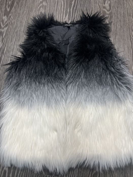 Romeo & Juliet couture жилетка жіноча  екохутро L