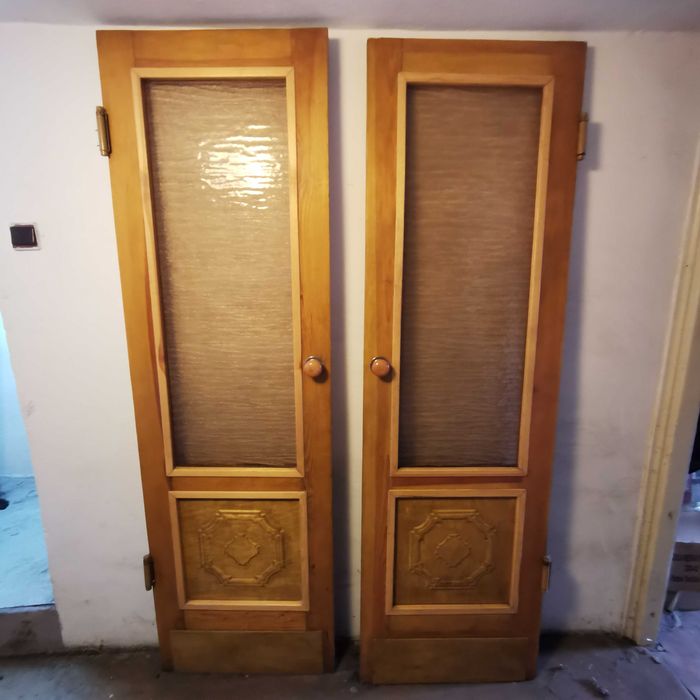 Drzwi barowe dwuskrzydłowe