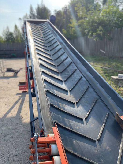 Горизонтальний транспортер, ленточный конвеєр, погрузчик, разгрузчик