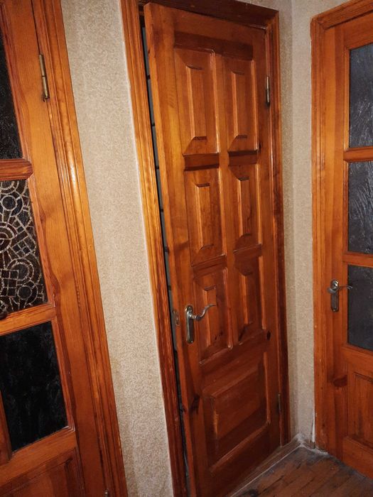 Продам  міжкімнатні двері вживані 2шт.
