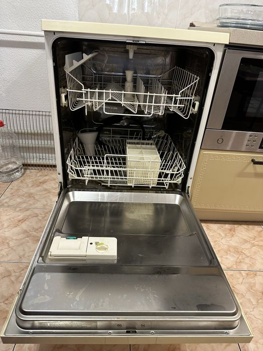 Посудомоечная машина Zanussi