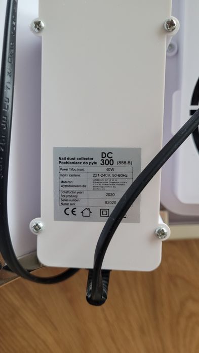 Pochłaniacz pyłu do paznokci