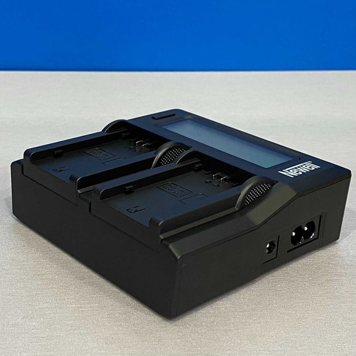 Carregador Rápido Newell Duplo DC-LCD (Sony NP-FZ100) - NOVO