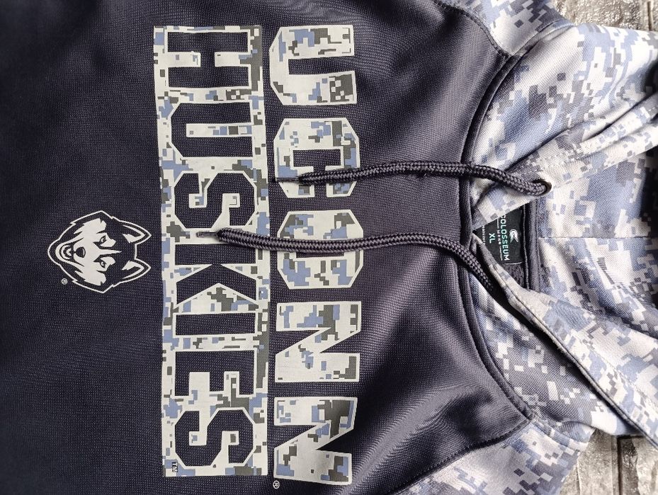 Толстовка 'Uconn Huskies'