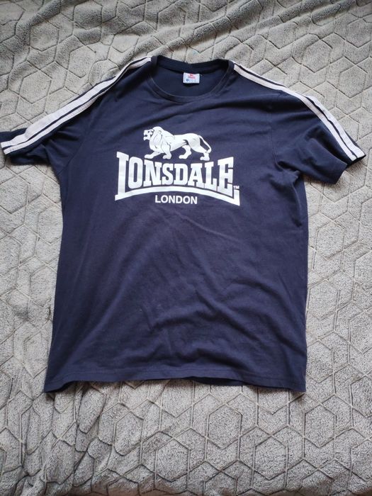 Велика футболка lonsdale з біг лого