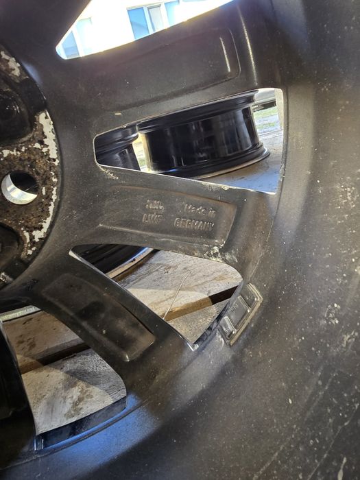 Титани диски audi a4b9 r18