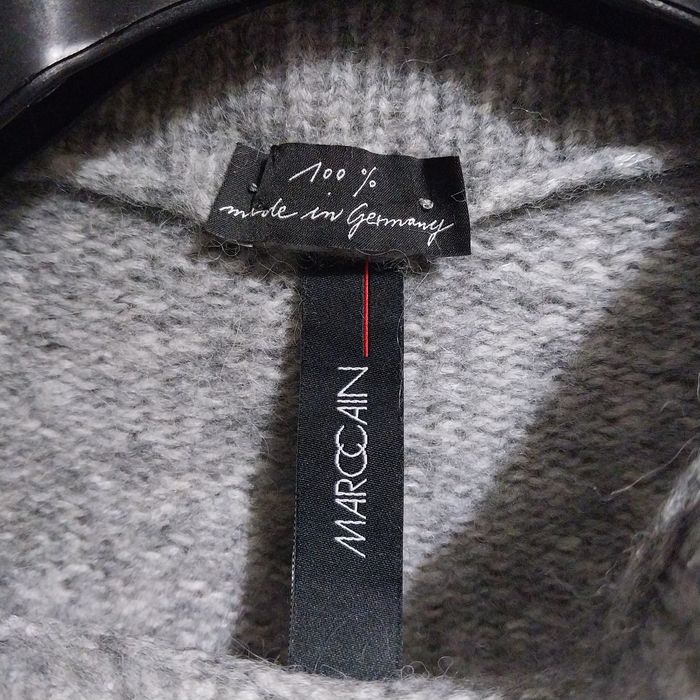 Безшовний невагомий светр Marc Cain,