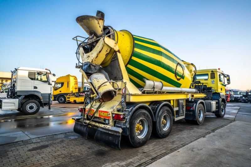 Вантажний автомобіль MAN TGS 18.440 BLS 4x4 (+cardan)+STETTER 10M3