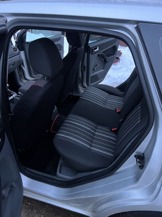 Ford Focus 2 поколіня в хорошому стані