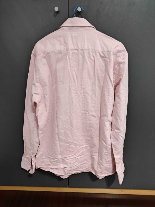 Camisa de Uso Regular – Ótimo Estado
