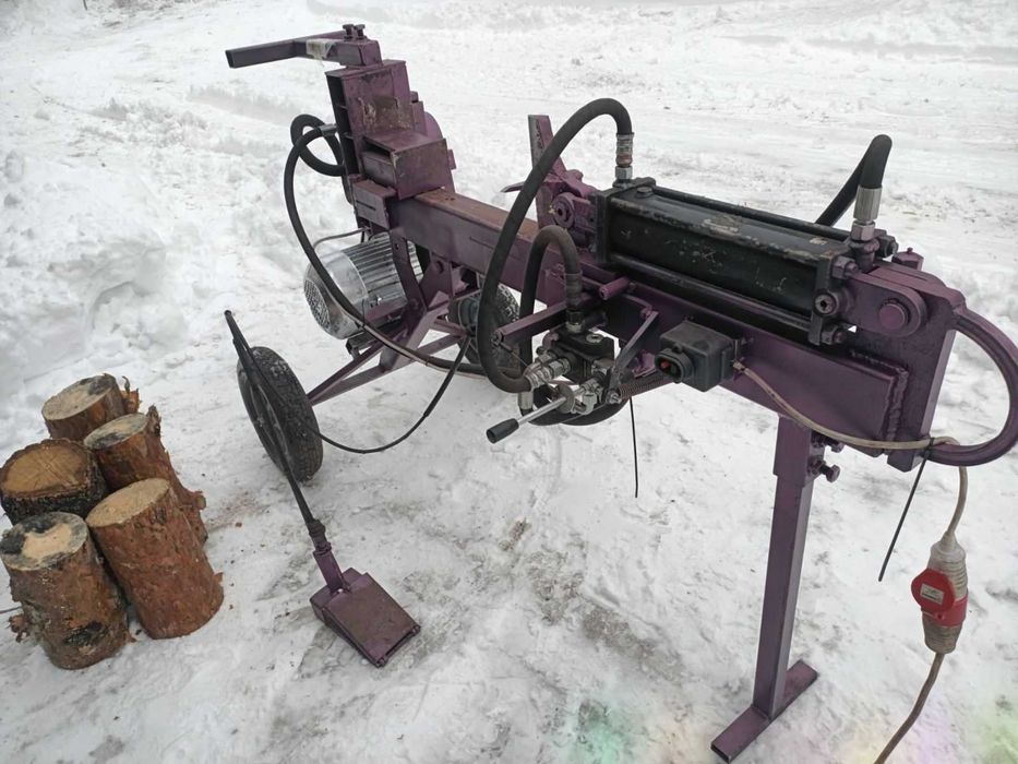 Дровокол гідравлічний