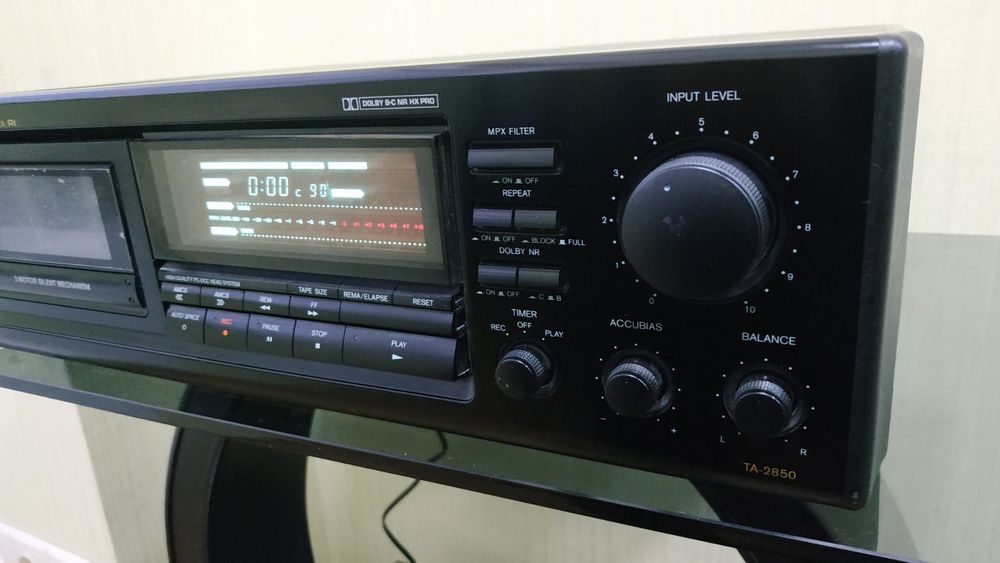 Касетна дека Onkyo Integra TA-2850 ! 3 Motors ! Зроблено в Японії !
