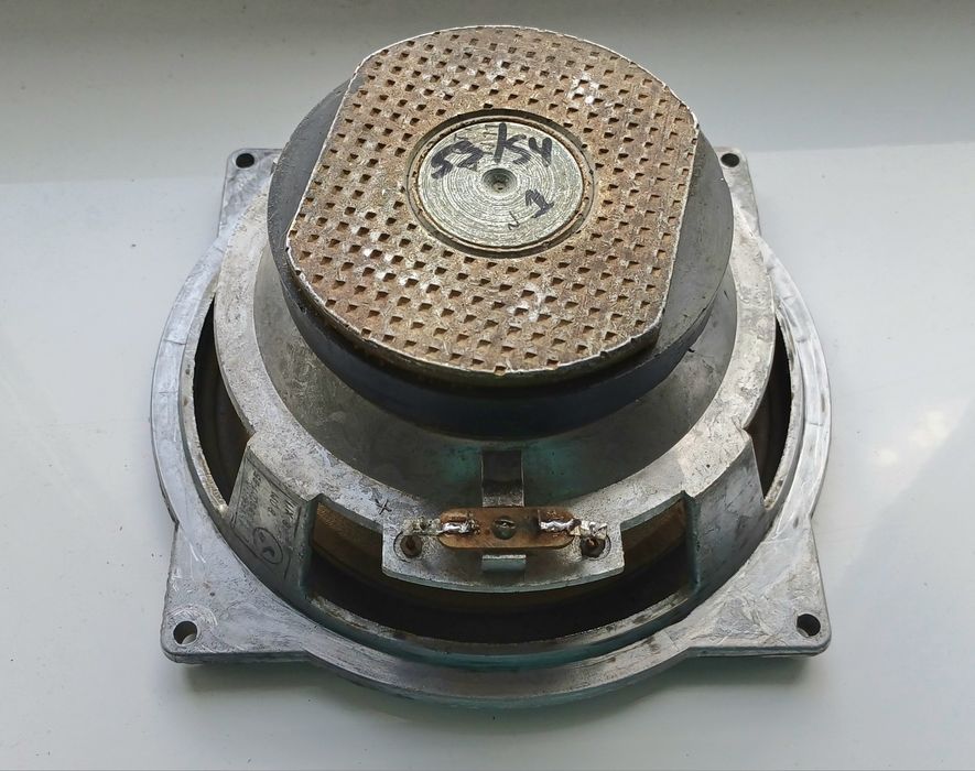 Продам динамик 35гдн -1-8