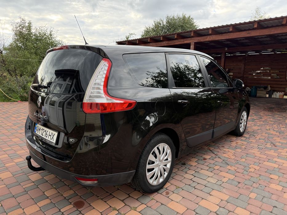 Renault Grand Scenic 3 1.9 dci 2010 рік 7 місць