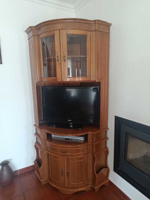 Móvel de canto em pinho (bar/móvel de TV)