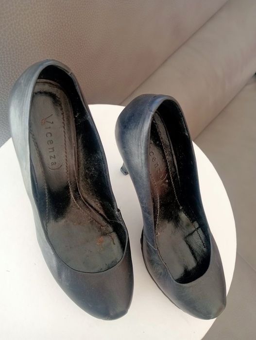 Sapatos Vicenzo couro genuíno pretos 36