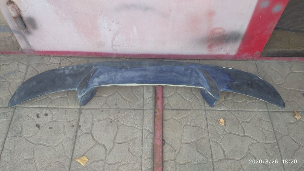 Спойлер на авто