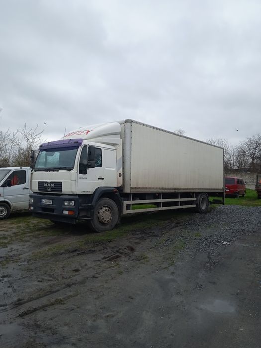 Продам автомобіль МАН 18220