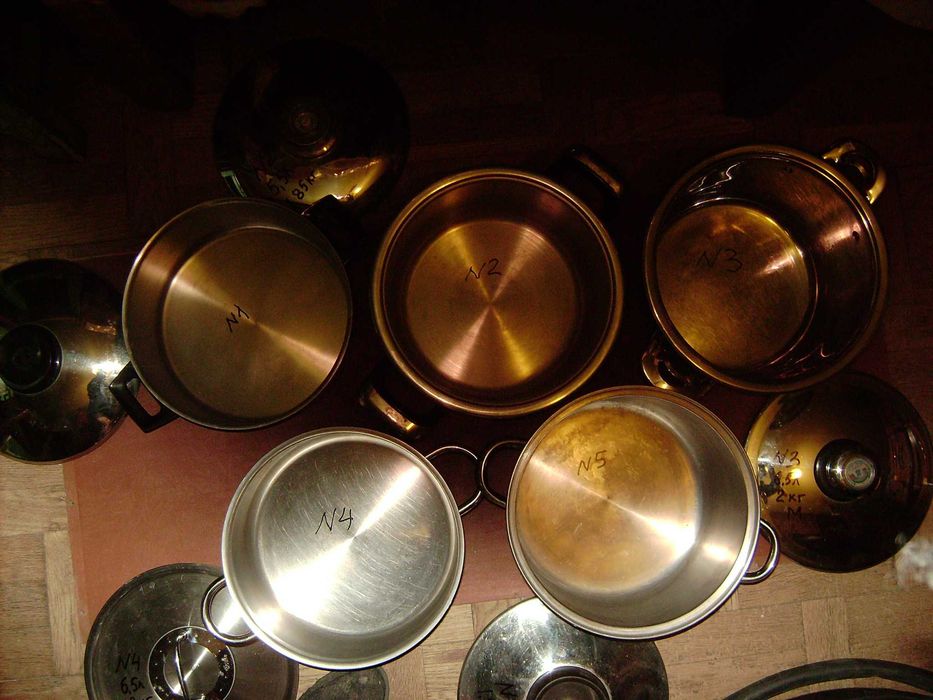 продам кастрюли 5-5,5-6,5-7 л