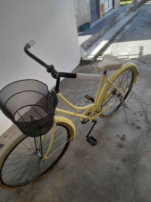 Bicicleta pasteleira yeye, de 1956