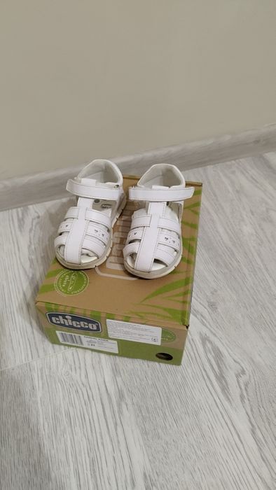Дитячі сандалі Chicco