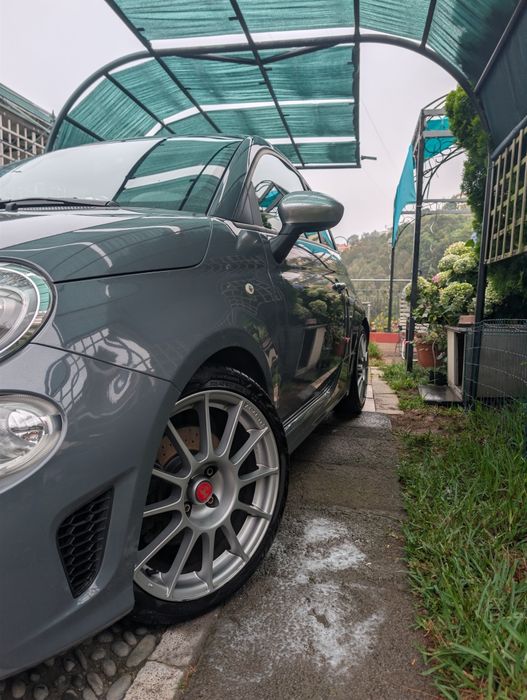 Abarth 595 Turismo 1.4 T-Jet 165cv — Automático (2017)
