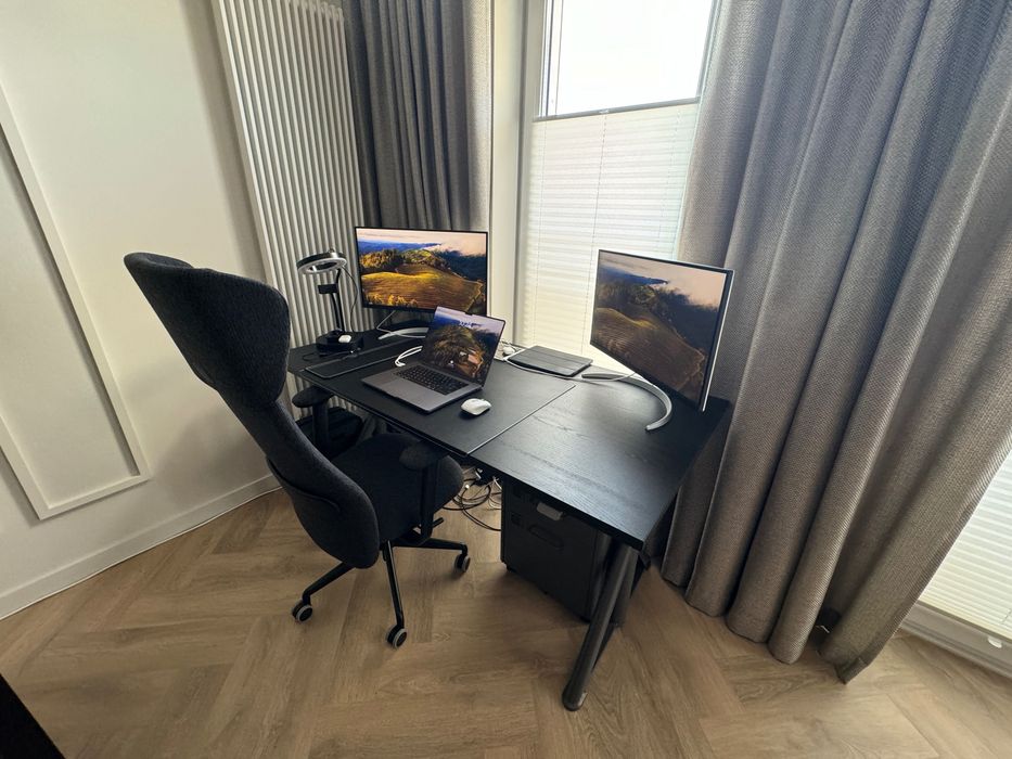Profesjonalne stanowisko do pracy – IKEA IDÅSEN + GRÖNFJÄLL + 2x LG 27" 4K