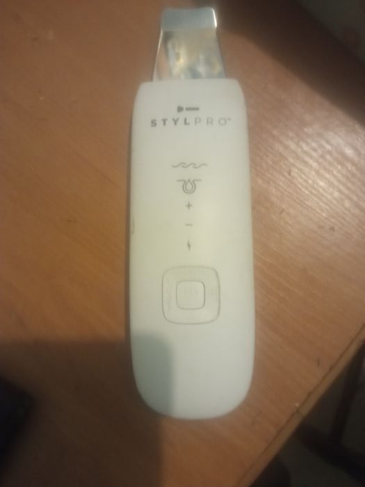 Urządzenie do pielęgnacji skóry twarzy