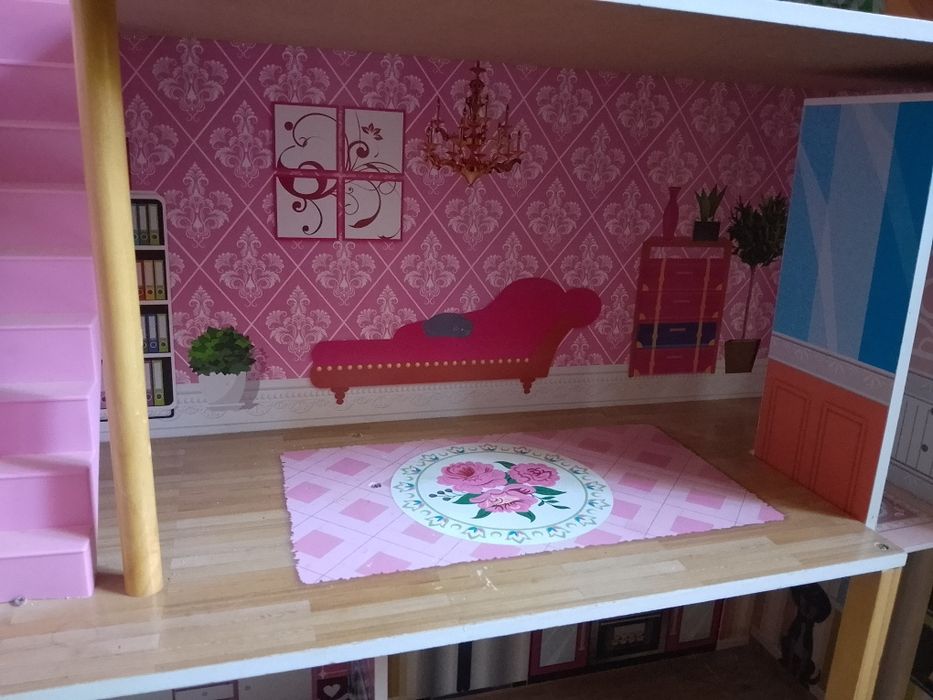 Продам ляльковий будинок