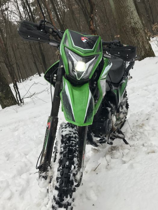 Продам Spark SP250 D7