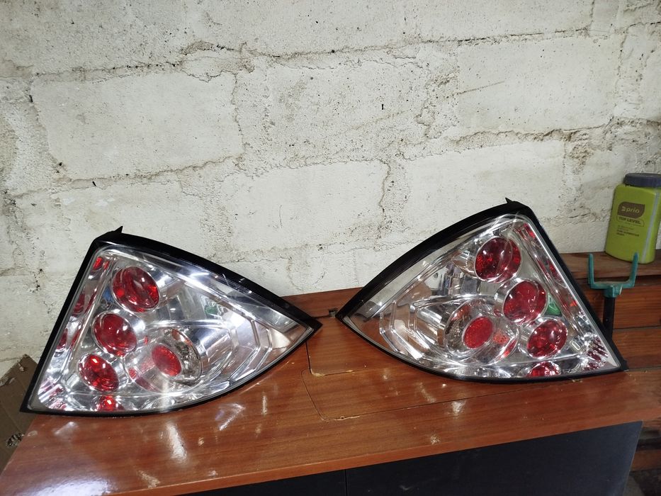 Faróis de Ford Mondeo