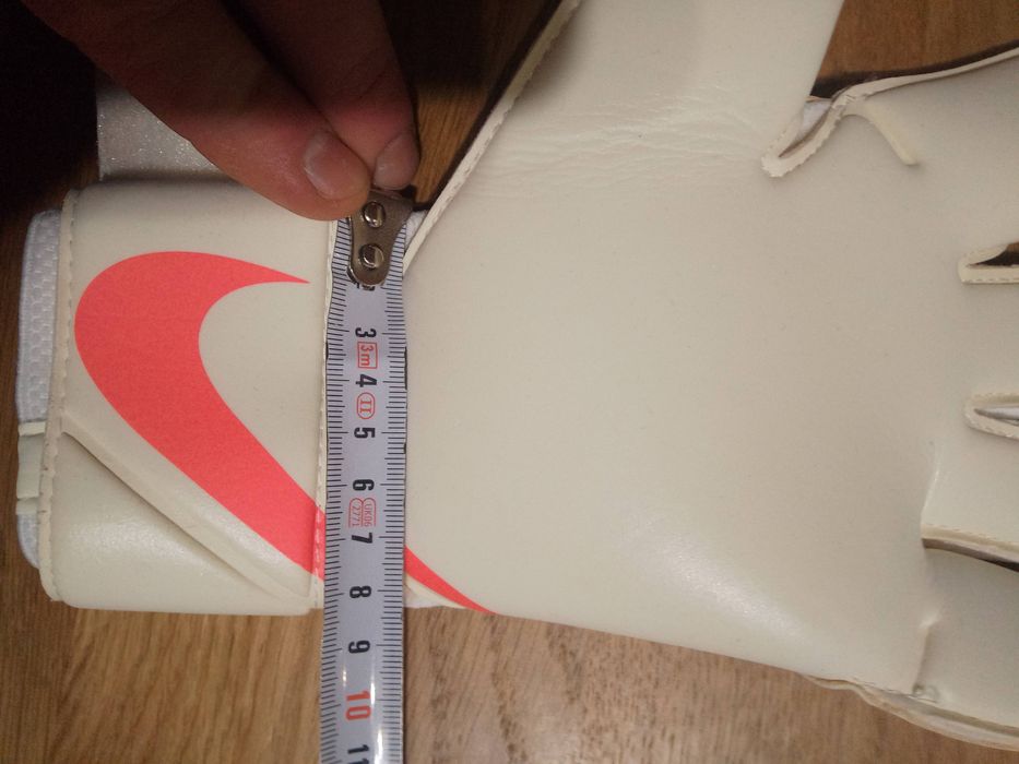 Rękawice bramkarskie Nike grip 3. R.9