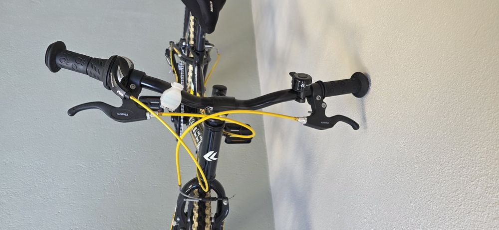Bicicleta KROSS Racer 5.0 – Preto/amarelo NOVA