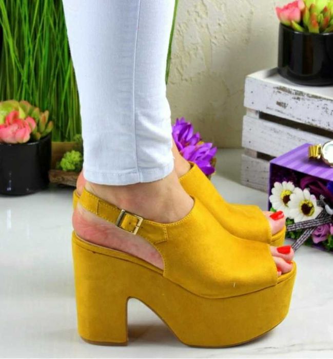 Żółte sandały na platformie rozmiar 37