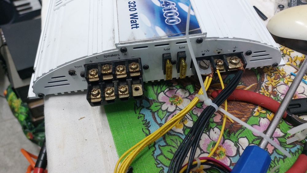 Автомобільний підсилювач Blaupunkt GTA 4100