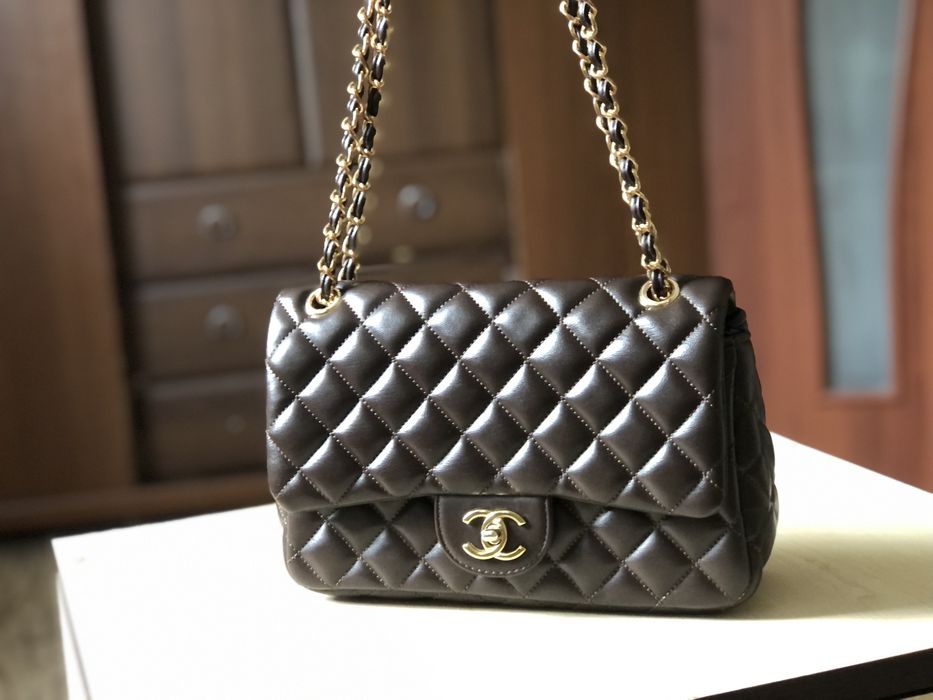 Продам сумку Chanel