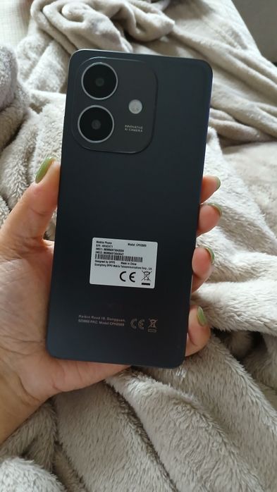 OPPO A40 + capa.