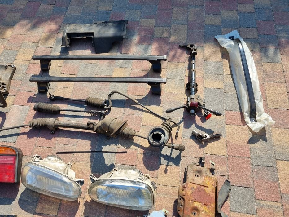 Części VW5 Golf 3 skrzynia 1.6 aft, sprzęgło, klamki, lampy