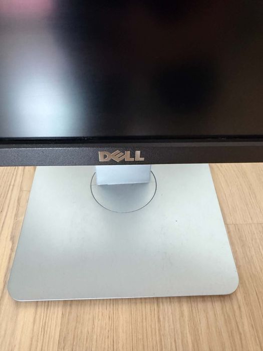 Monitor dell.