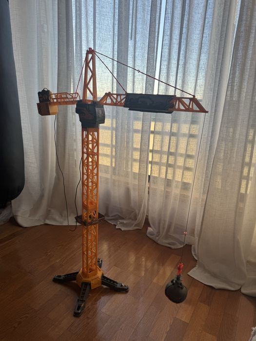 Grua grande telecomandada
