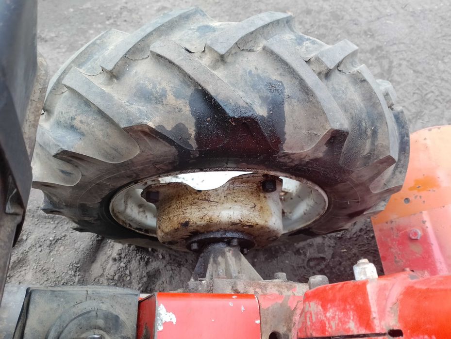 Ciągnik jedno osiowy Goldoni glebogryzarka Diesel 7 KM Lombardini 530