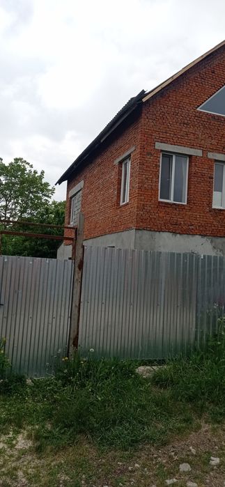 Продається новий 2-х поверховий будинок в Смотричі !!!